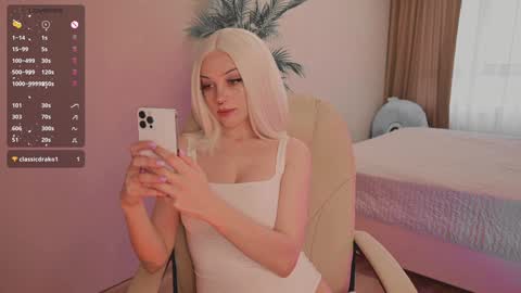 Snapshot of mia_milagros chatting on 09-18-25, 06:04 mia_milagros online show from 09-18-25, 06:04