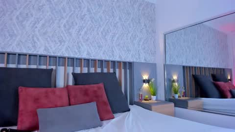 Snapshot of mia_oceann chatting on 02-12-25, 07:24 MIa online show from 02-12-25, 07:24