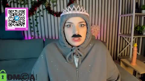 Mia online show from 01-09-26, 01:19