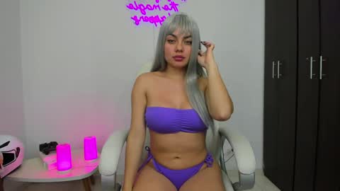 Snapshot of mia_rise chatting on 01-09-25, 02:54 Mia online show from 01-09-25, 02:54