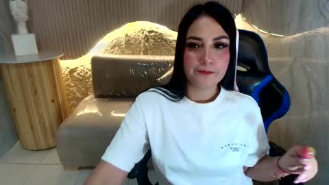 Snapshot of mia_rosse_r chatting on 02-27-26, 03:17 Mia online show from 02-27-26, 03:17