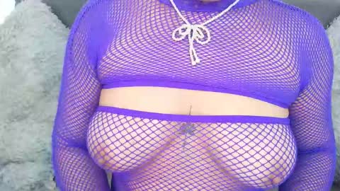 Mia Roux online show from 10-10-25, 07:24