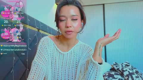 Mia online show from 02-01-25, 06:32