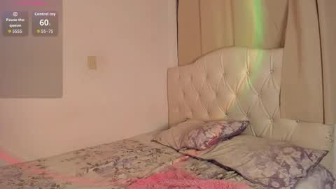 Snapshot of mia_sky_1 chatting on 10-03-25, 01:24 Mia Sky online show from 10-03-25, 01:24