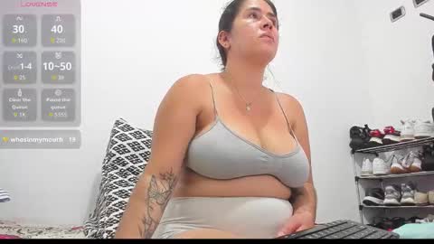 Snapshot of mia_soman chatting on 11-05-25, 09:15 mia soman online show from 11-05-25, 09:15