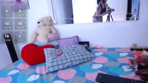 Mia  online show from 02-09-25, 05:50