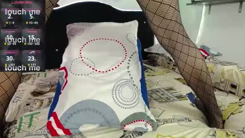 Mia online show from 01-19-25, 02:04