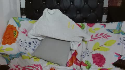 mia_vega1 online show from 02-07-26, 10:57