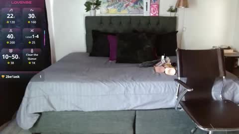 Snapshot of mia_velvet1 chatting on 10-06-25, 02:03 MIA  online show from 10-06-25, 02:03