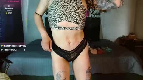 Snapshot of mia_velvet1 chatting on 10-07-25, 03:20 MIA  online show from 10-07-25, 03:20