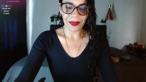 Snapshot of mia_velvet1 chatting on 10-08-25, 02:25 MIA  online show from 10-08-25, 02:25
