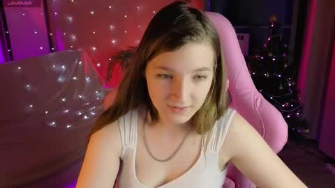 Snapshot of mia_weawer chatting on 12-17-25, 09:26 Mia online show from 12-17-25, 09:26