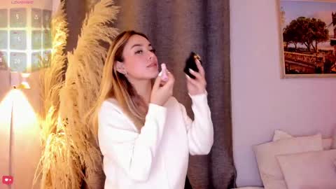 Mia White  online show from 09-17-25, 01:24