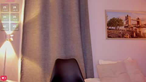 Mia White  online show from 10-25-25, 12:34