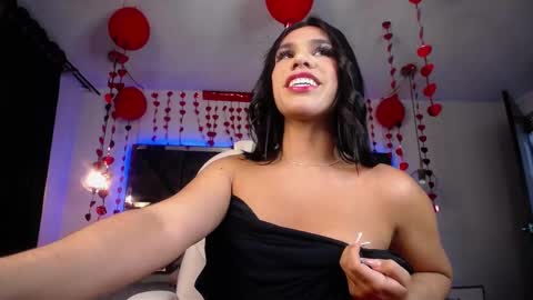 Snapshot of mia_yourhottie chatting on 02-08-25, 08:31 Mia online show from 02-08-25, 08:31