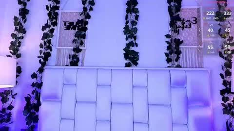 Mia online show from 03-22-26, 11:46