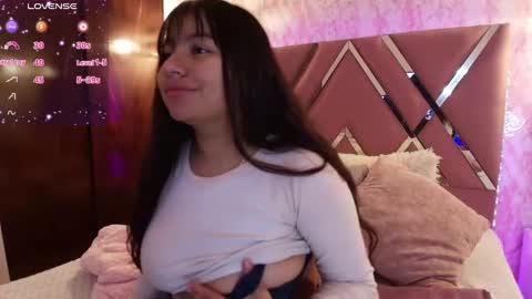 miaa_smiith1 online show from 02-17-25, 12:05