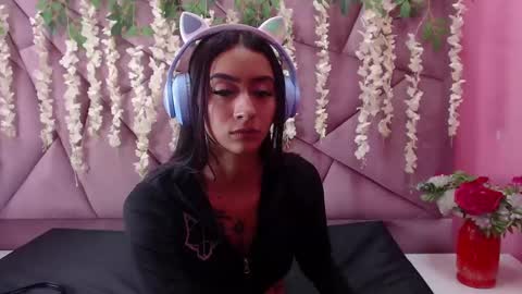 Snapshot of miaa_thopmson chatting on 02-19-25, 06:33 Miaa online show from 02-19-25, 06:33