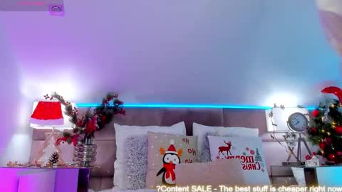 Mia online show from 12-21-25, 08:16