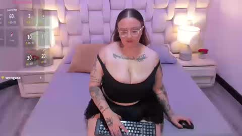 mia red hair molly short hair online show from 09-27-25, 04:12