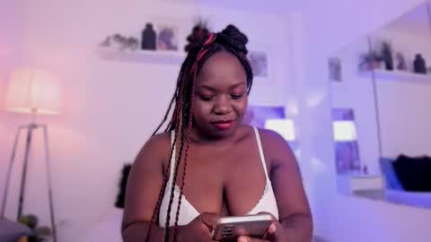 Snapshot of miaarossee chatting on 02-19-26, 11:06 Mia Rosse online show from 02-19-26, 11:06