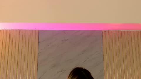 Mia online show from 12-02-25, 09:54