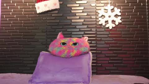 Mia online show from 12-07-24, 07:38