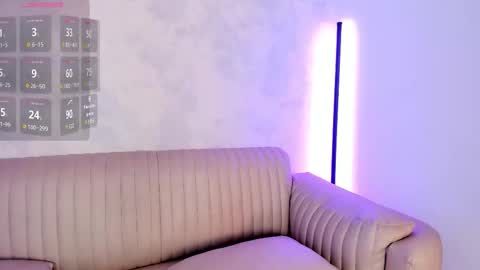 Call me Mia online show from 10-31-25, 04:52