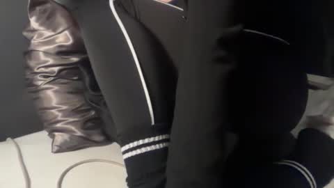 miafilms online show from 12-20-25, 11:01