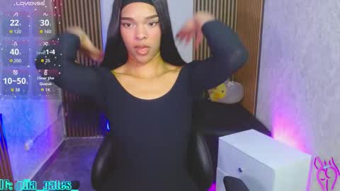 Snapshot of miagates_tay chatting on 11-02-25, 03:09 Mia online show from 11-02-25, 03:09