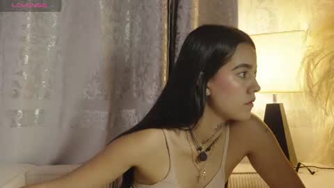 Snapshot of miagomez1 chatting on 07-18-26, 03:54 Mia Gomez online show from 07-18-26, 03:54