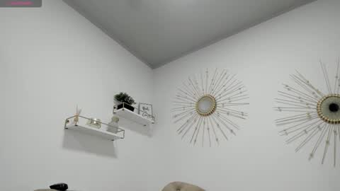 Miah Collins online show from 10-07-25, 11:18