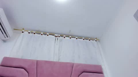 Snapshot of miajhonsonx chatting on 04-22-26, 02:29 miajhonsonx online show from 04-22-26, 02:29