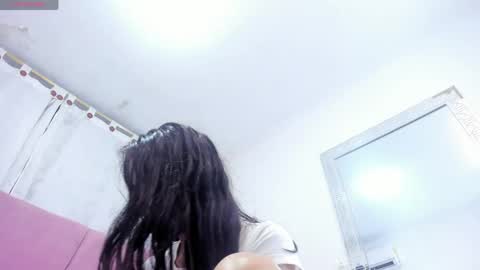 Snapshot of miajhonsonx chatting on 05-14-26, 08:37 miajhonsonx online show from 05-14-26, 08:37