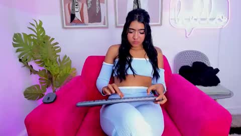 Mia Khalifa online show from 11-06-25, 03:51