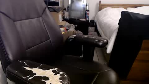 Mark online show from 02-13-25, 04:54