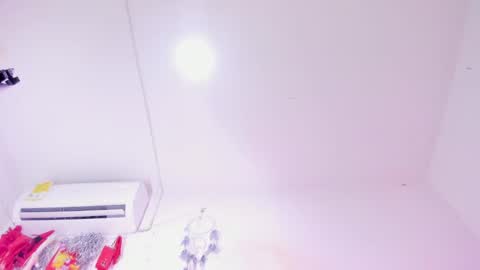 Snapshot of miakirshner_ chatting on 01-24-25, 08:43 miakirshner_ online show from 01-24-25, 08:43