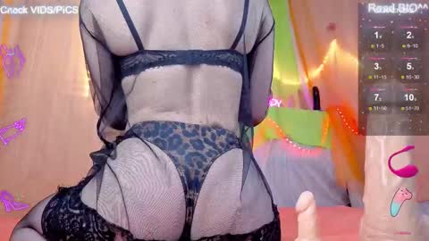 Snapshot of miakitana chatting on 02-27-25, 02:10 Mia online show from 02-27-25, 02:10