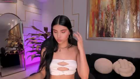 Call me Mia  online show from 11-04-25, 07:24