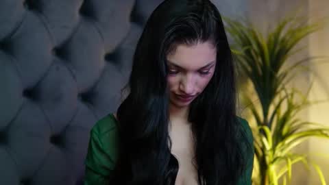  Miami  online show from 09-28-25, 01:22