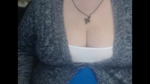 Snapshot of miamimistress chatting on 01-28-25, 06:49 maya online show from 01-28-25, 06:49