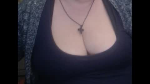 Snapshot of miamimistress chatting on 02-02-25, 06:53 maya online show from 02-02-25, 06:53