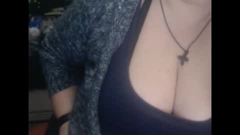 Snapshot of miamimistress chatting on 02-05-25, 07:29 maya online show from 02-05-25, 07:29