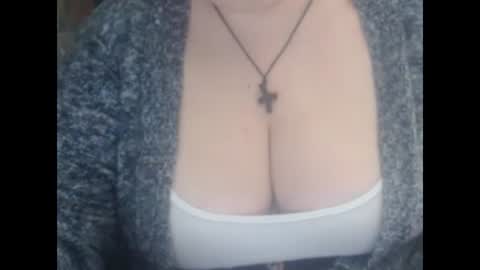Snapshot of miamimistress chatting on 02-07-25, 10:19 maya online show from 02-07-25, 10:19
