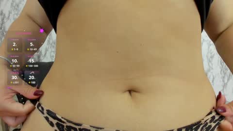 Snapshot of miamontoya chatting on 01-22-25, 09:43 Mia   -5 7001400 Follow  online show from 01-22-25, 09:43