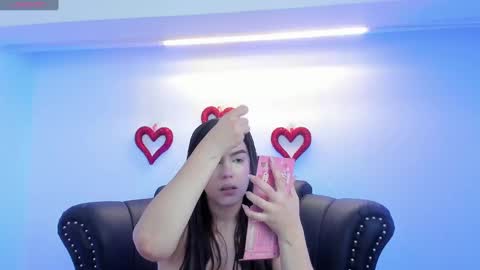 Snapshot of miamontoya chatting on 02-24-25, 12:26 Mia   -5 7001400 Follow  online show from 02-24-25, 12:26