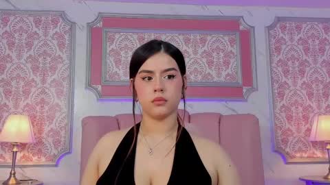 Snapshot of miamontoya chatting on 03-05-25, 06:45 Mia   -5 7001400 Follow  online show from 03-05-25, 06:45