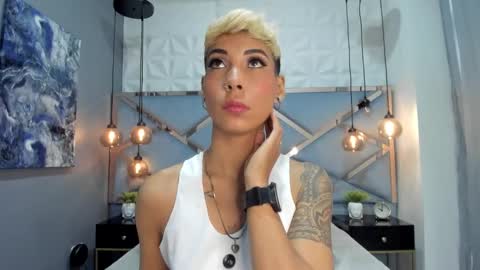 Mia Morgann online show from 01-16-25, 12:09