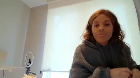 Snapshot of miamuffin8 chatting on 12-21-24, 04:46 MiaMuffn online show from 12-21-24, 04:46