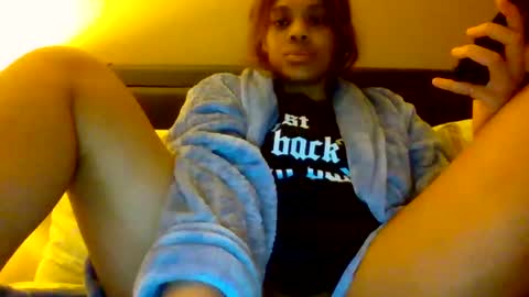 Snapshot of miamuffin8 chatting on 01-01-25, 01:58 MiaMuffn online show from 01-01-25, 01:58